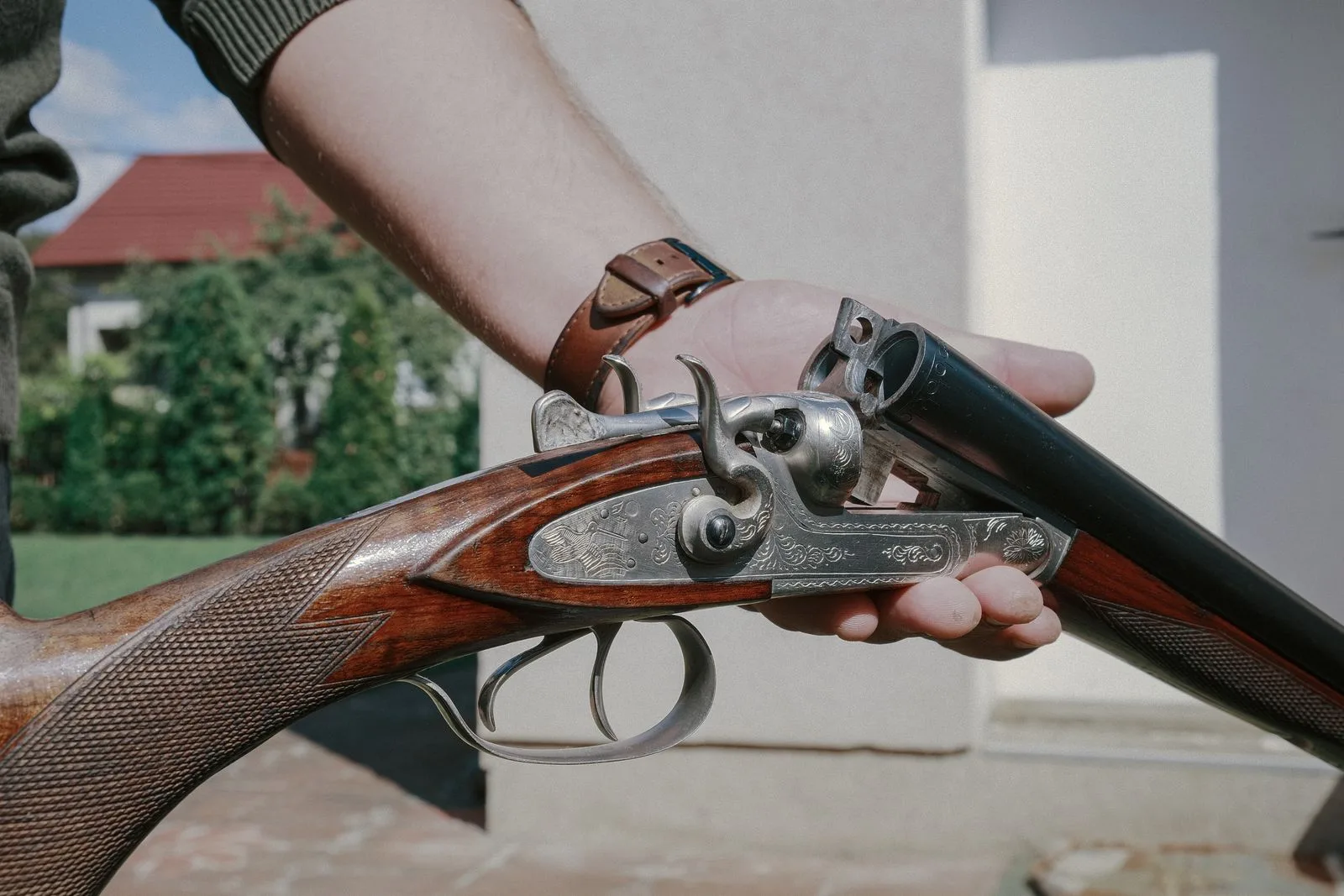 Inheriting firearms in Malta: double-barrel shotgun, a common Schedule 2 firearm kept on a Collector's License B